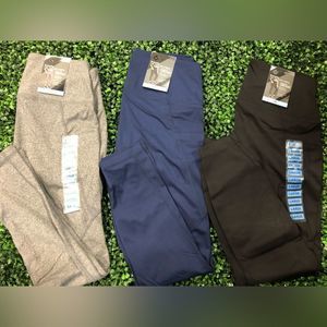 3 NWT Pairs of everyday high rise ankle leggings (large)